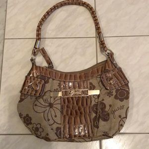 NWOT Guess Floral Purse